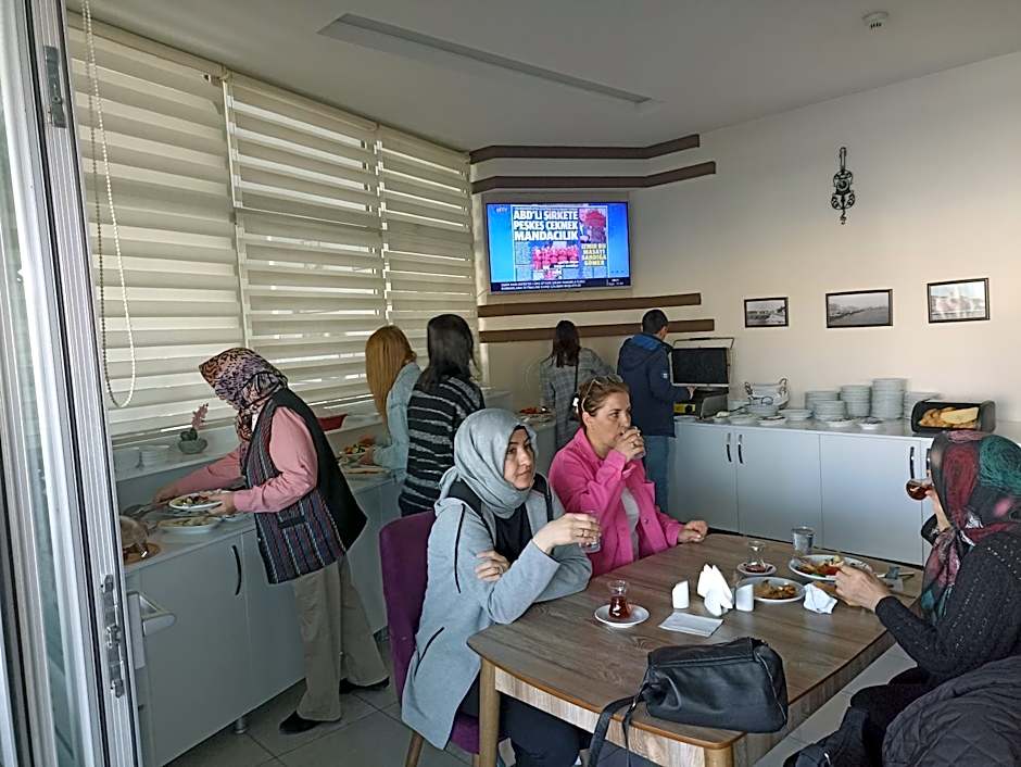 Udi Hotel