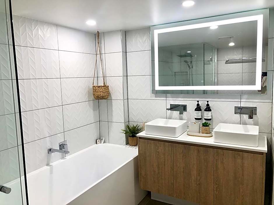 Oceania on Burleigh Beach