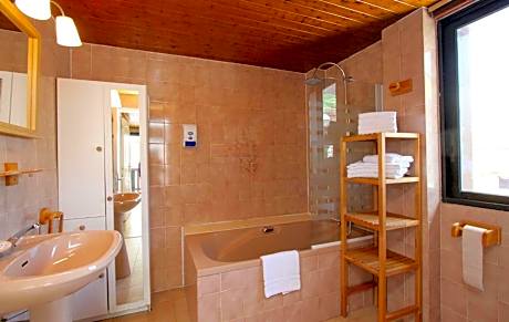 Family Room (4 people)