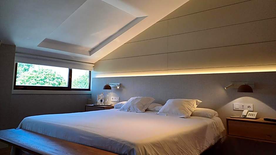 Photo 1 of 14 of Triple Room