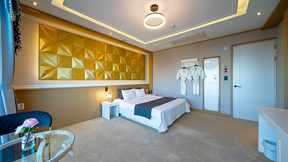 Yeosu Hotel The One