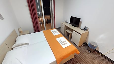 Double or Twin Room with Balcony - Sea View