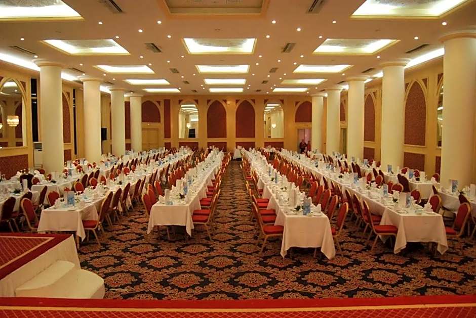 Hotel Orient Palace