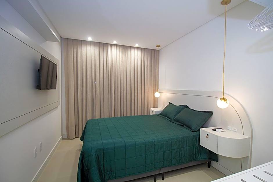 Barbados 302 - Excelente apartamento 02 suítes - À poucos metros da praia de Bombas - (Consultar serviços de roupa de cama e banho)