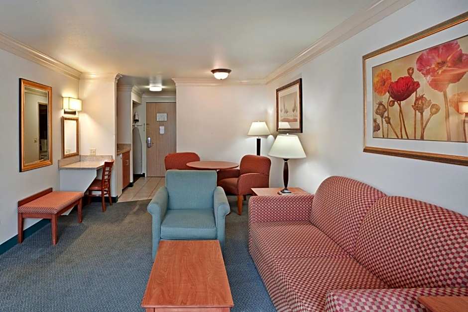 Holiday Inn Express Hotels & Suites Burlington By IHG