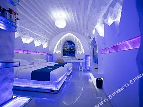Forest Snow Hotel