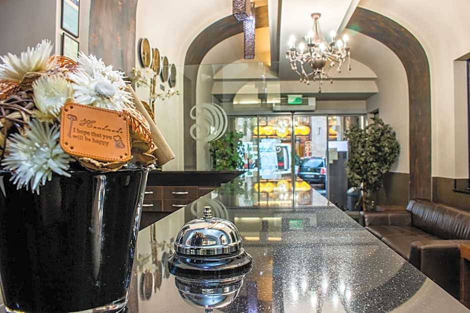 Carat Boutique Hotel