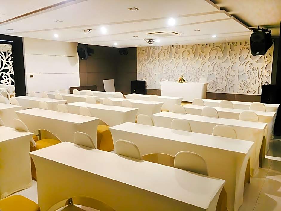 River Front Krabi Hotel