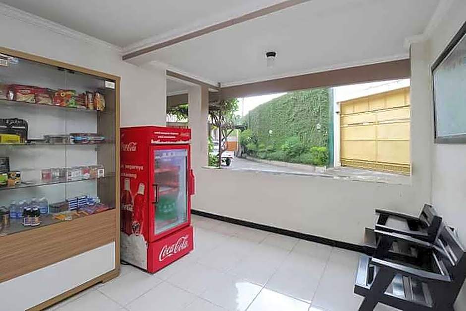 Hotel Lestari Near Lippo Plaza Mall Jember