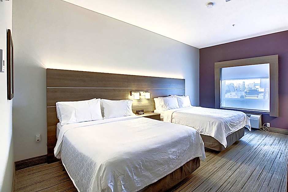 Holiday Inn Express Airport Calgary By IHG