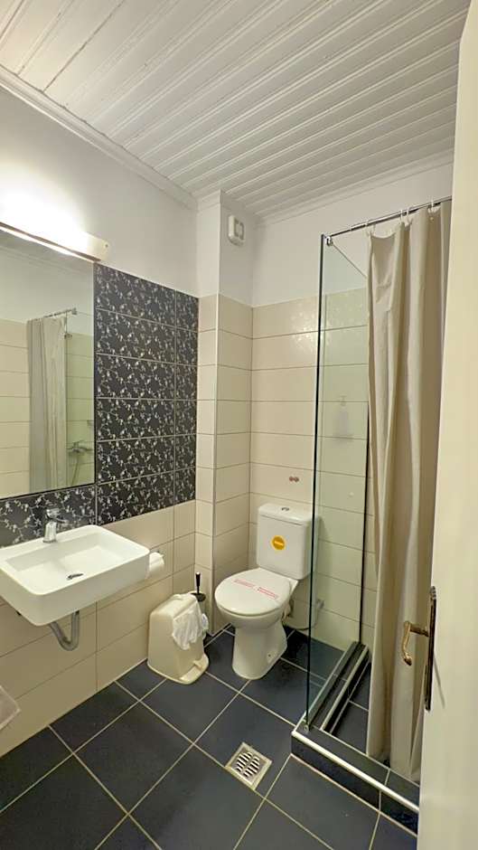 Ponti Beach Hotel