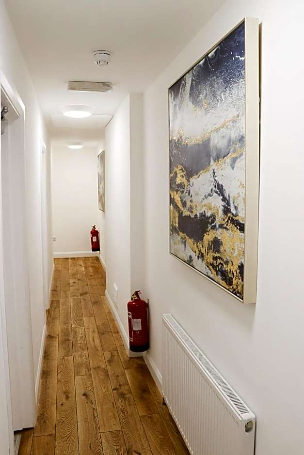 The Queen's Head Hotel