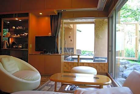 Superior Twin Room with Open-Air Bath