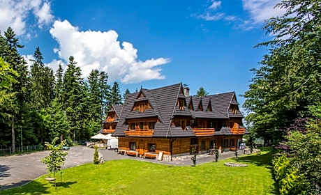 Hotel Dwór Karolówka