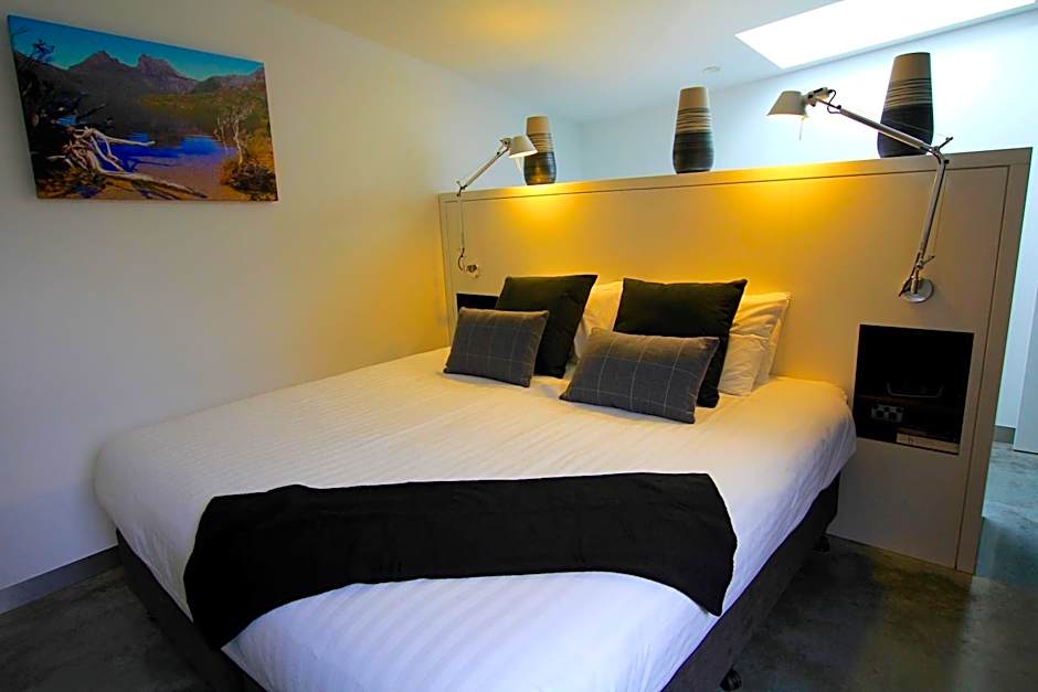 Old Bishop's Quarters