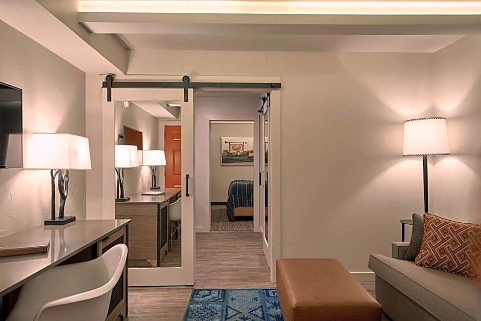 Fredericksburg Inn And Suites