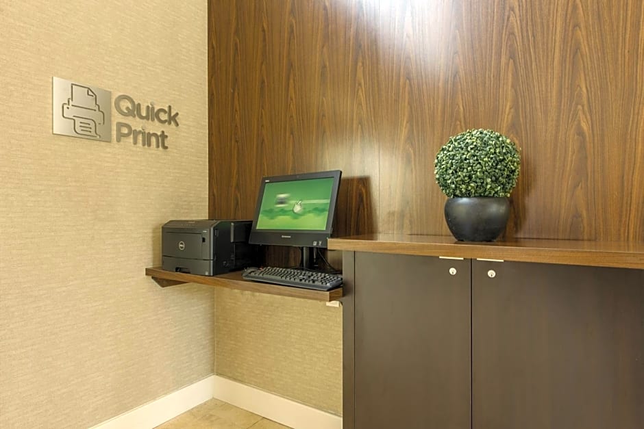 Courtyard by Marriott Nashua