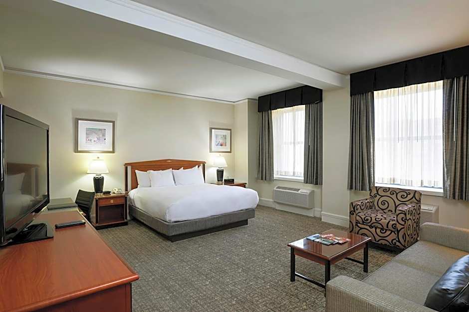 Hilton Cincinnati Netherland Plaza