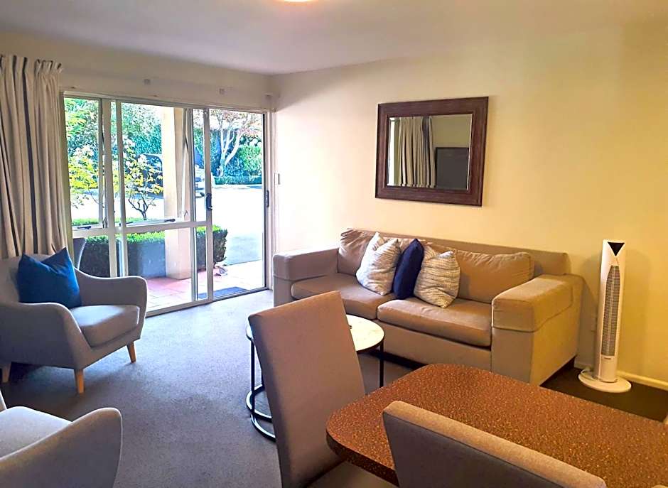 Tuscana Motor Lodge