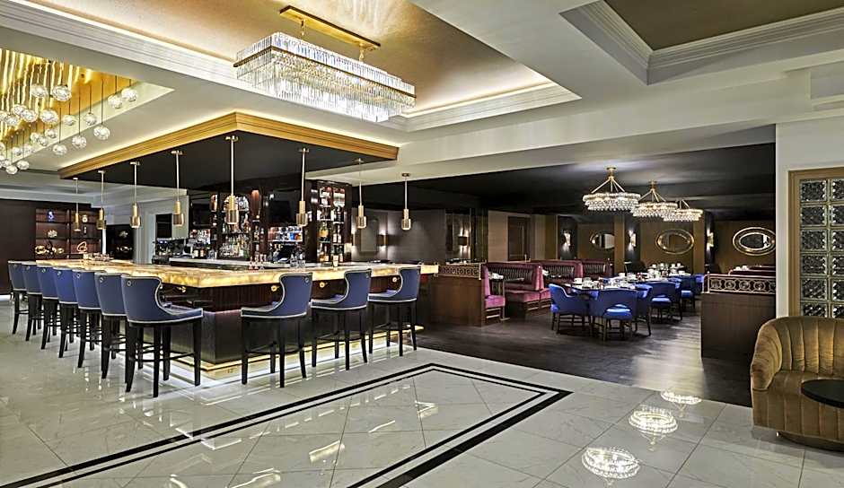 The LaSalle Chicago, Autograph Collection