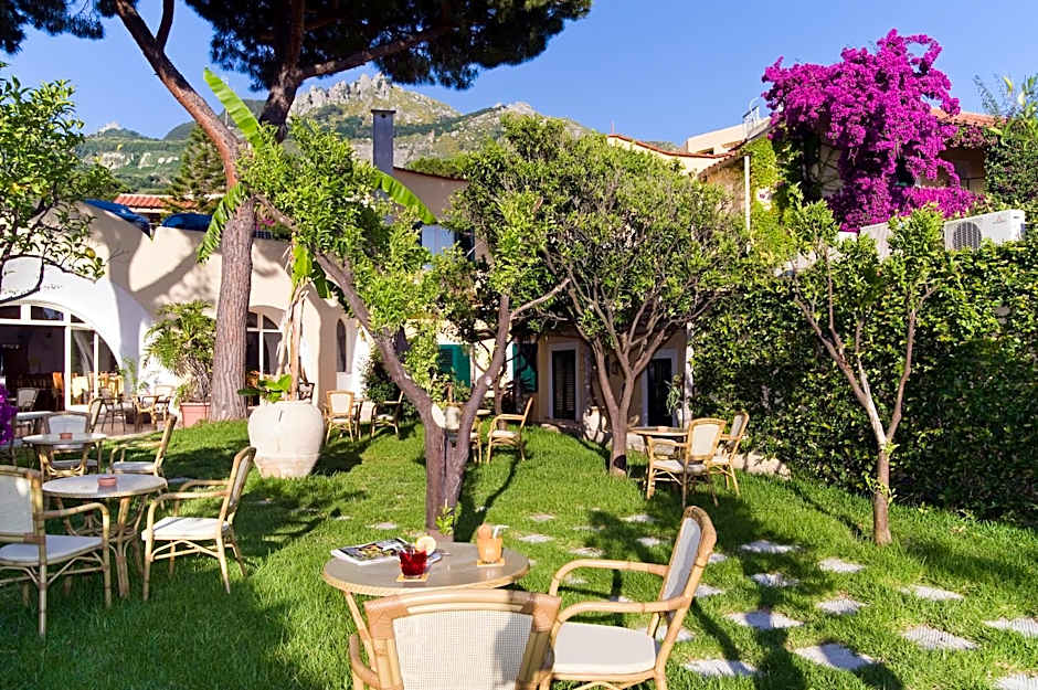 Villa Angela Hotel & Spa