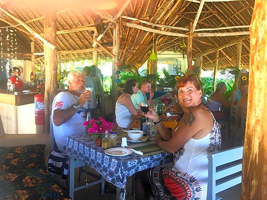 Driftwood Beach Lodge