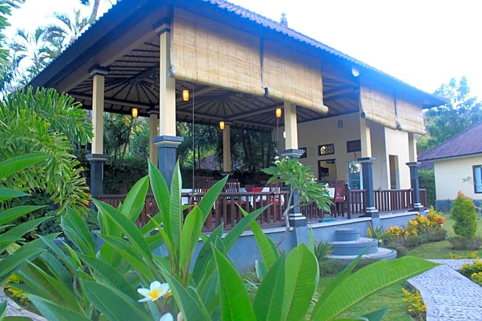 Bintang Beach Villa