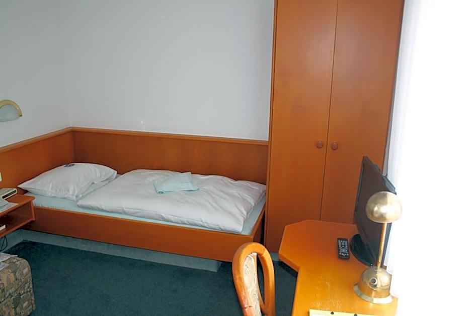 Hotel-Dörfler Garni