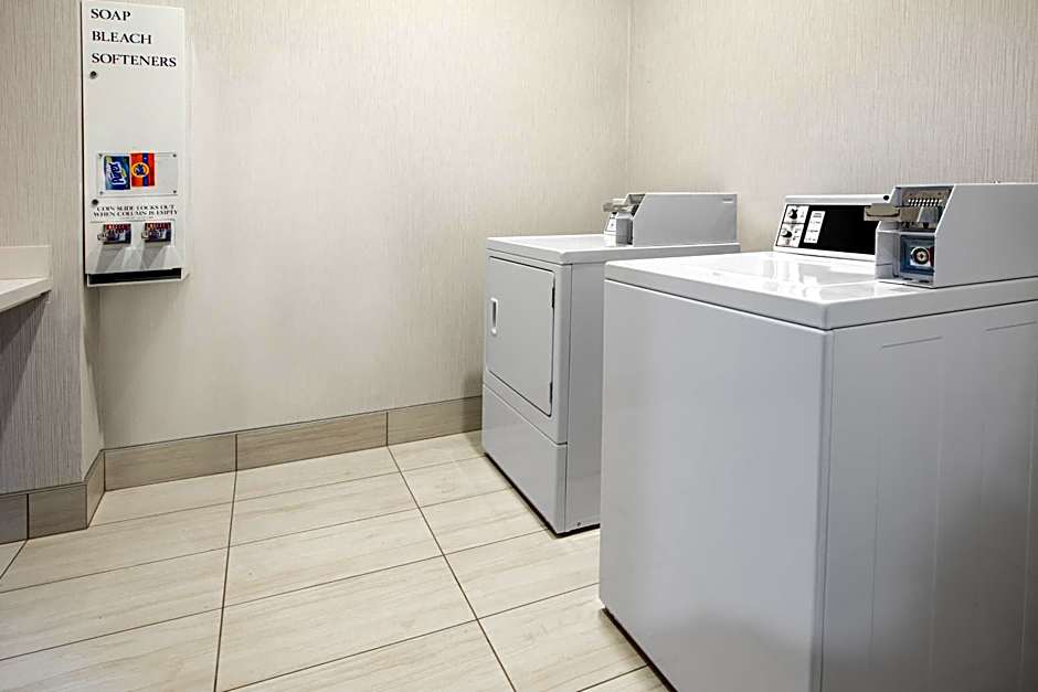 Holiday Inn Express Hotel & Suites Seaside Convention Center By IHG