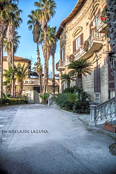 Bed & Breakfast Villa Lendi – Frattamaggiore, CO