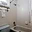 Ramada by Wyndham Savannah Gateway