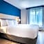 La Quinta Inn & Suites by Wyndham Danbury