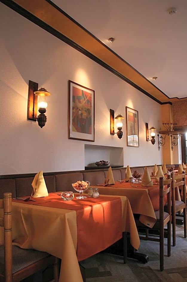 Le Pavillon – Echternach, MO