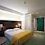 Hotel Senator