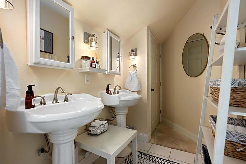 The Plantation House Boutique Inn