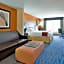 Holiday Inn Express Hotel & Suites St. Louis - NE Lambert Field