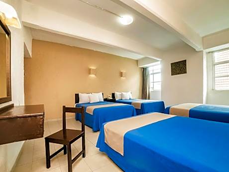 Quadruple Room with Bath