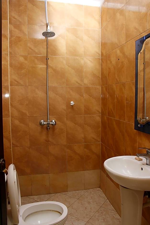 Bright Star Hotel & Safaris