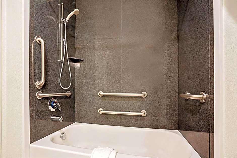 La Quinta Inn & Suites by Wyndham Tumwater - Olympia