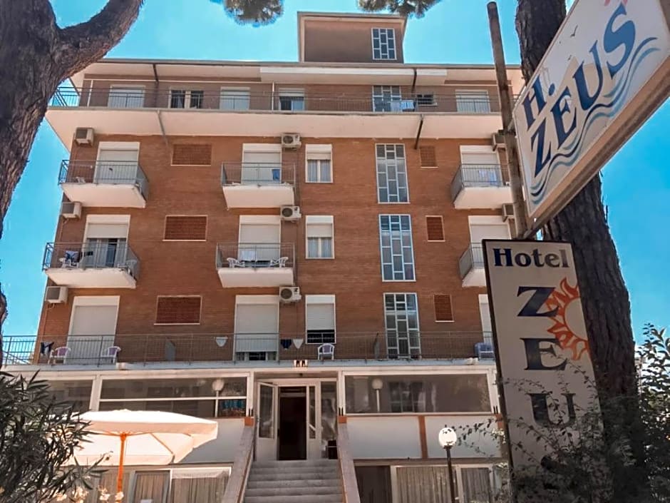 Hotel Zeus