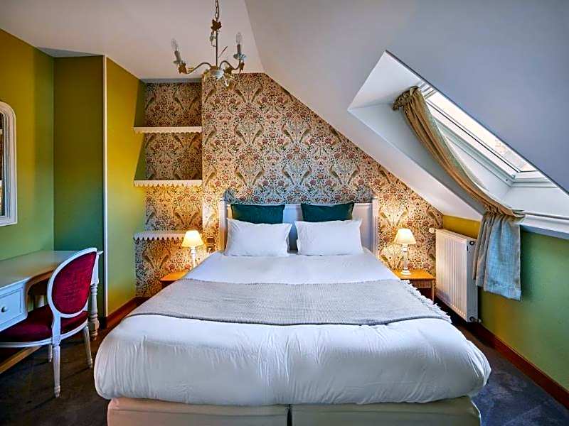 Logis Hotel de France et des Fuchsias