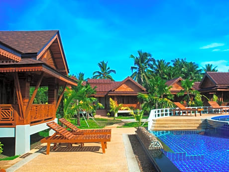 Sangsawan Palace Khaolak Resort