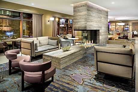 Residence Inn by Marriott Chicago Downtown/River North