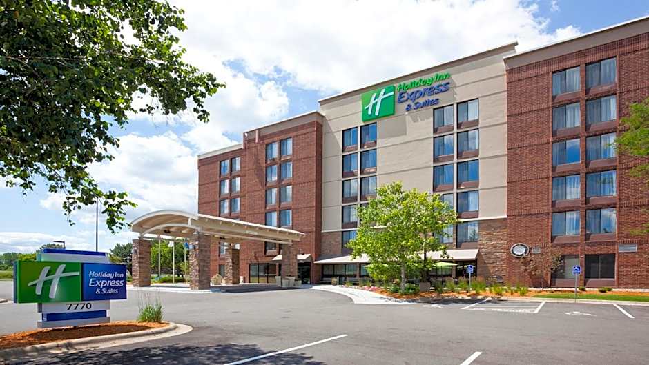 Holiday Inn Express & Suites Bloomington West By IHG