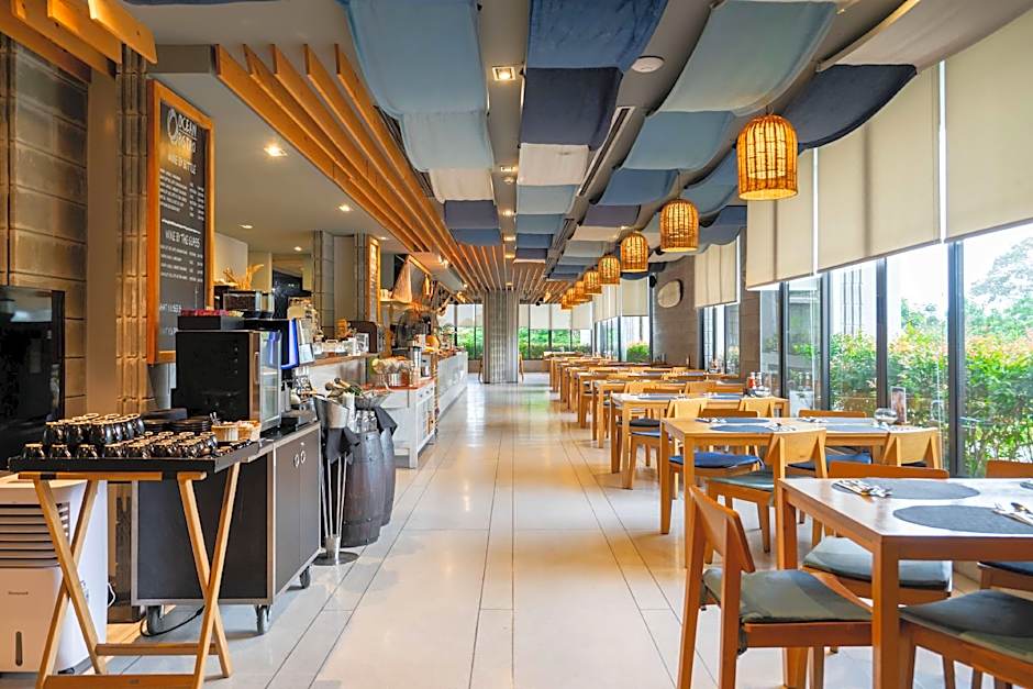 Cross Pattaya Oceanphere