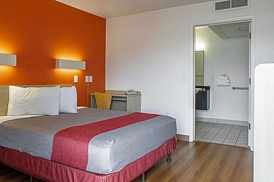 Motel 6-Kalispell, MT
