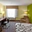 Sleep Inn & Suites Harbour Pointe
