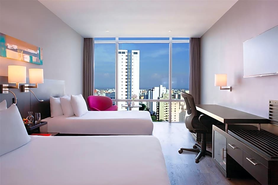 NH Collection Royal Smartsuites