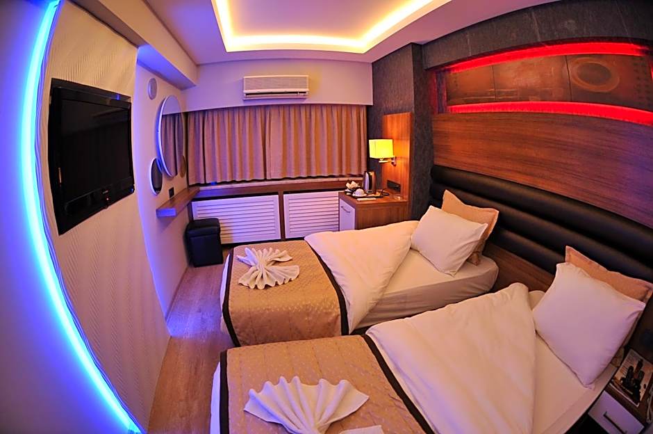 İzmir Otel Kabaçam