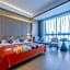 Moran Hotel (Ningbo Yinzhou Wanda Railway Station)